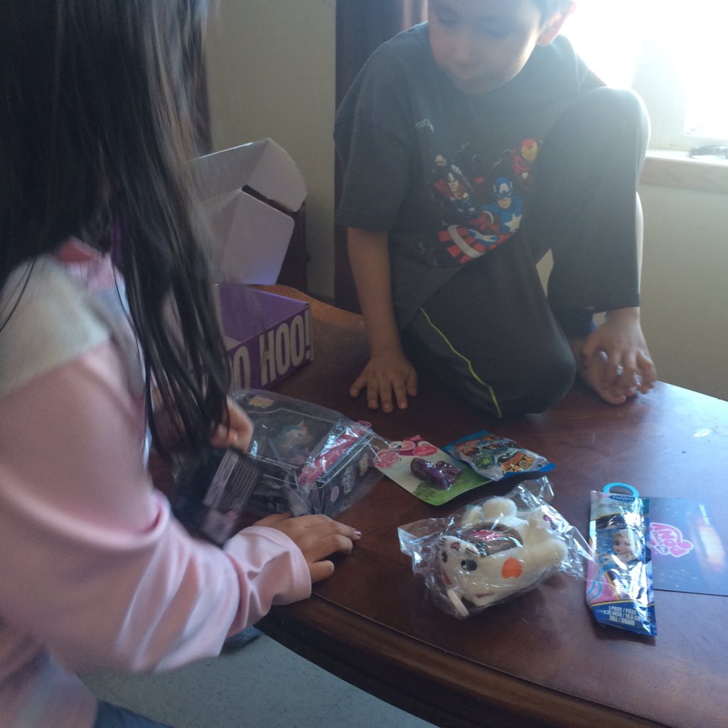 Arejayem15's tweet image. My daughter with her first #NerdBlockJr.... She&apos;s so happy. Thank you @NerdBlock ☺️