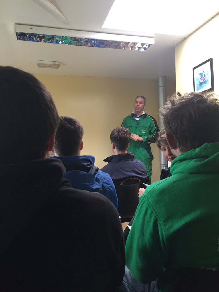 richardscalf1's tweet photo. Thanks @thomaswsteele for a great farm tour today https://t.co/GEtrdIZb8f