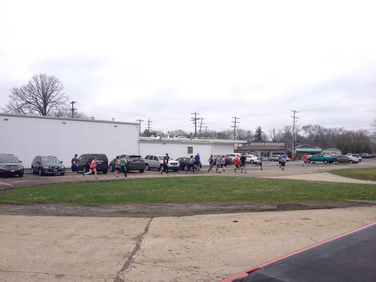 cfclintonville's tweet image. Look at them go! #SpringRuns #RememberToComeBack