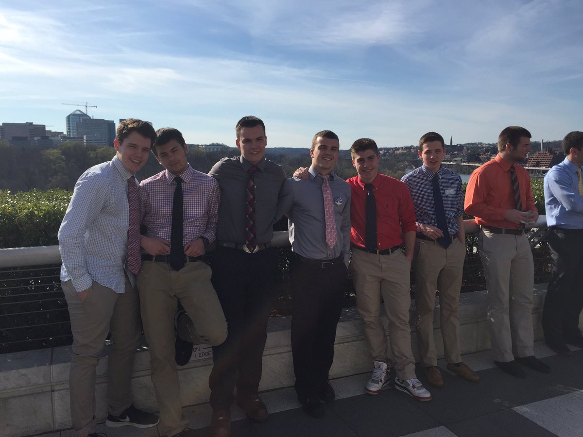 MrBFalcone's tweet photo. At the Kennedy Center for Shear Madness!  #Coginchaug #crhsdc https://t.co/vLmlxvKSUk