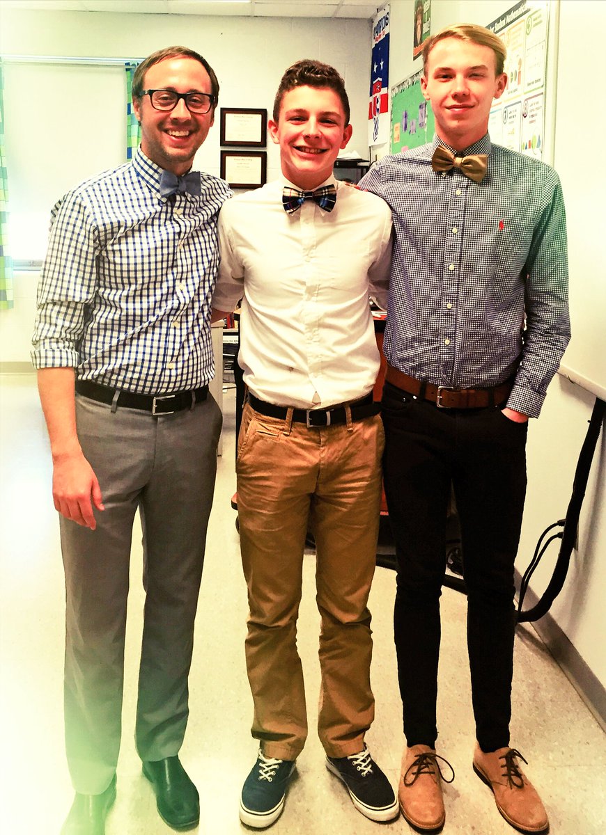 cjfryer's tweet image. #bowtietuesday #learninginstyle #mathematicianswithclass #dappergentlemen #joinusnextweek