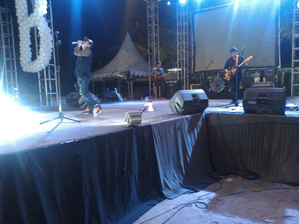 <a href="/AMNEOBAND/">ΛΜΝΞΟ ( Official )</a> <a href="/ancolbeachcity/">Beach City International Stadium</a> 20 maret