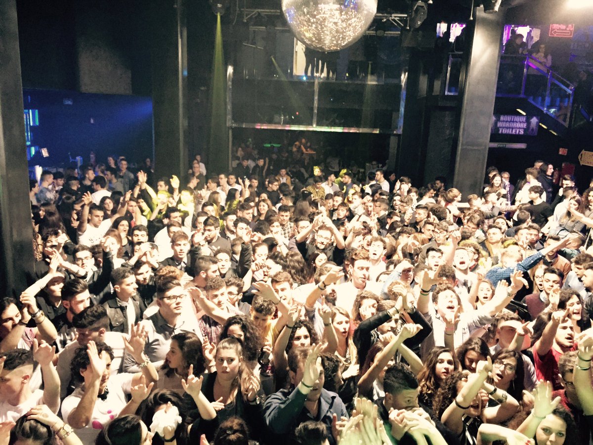DaniloGariani's tweet photo. Hola Disco Tropics https://t.co/07eHFYqXil
