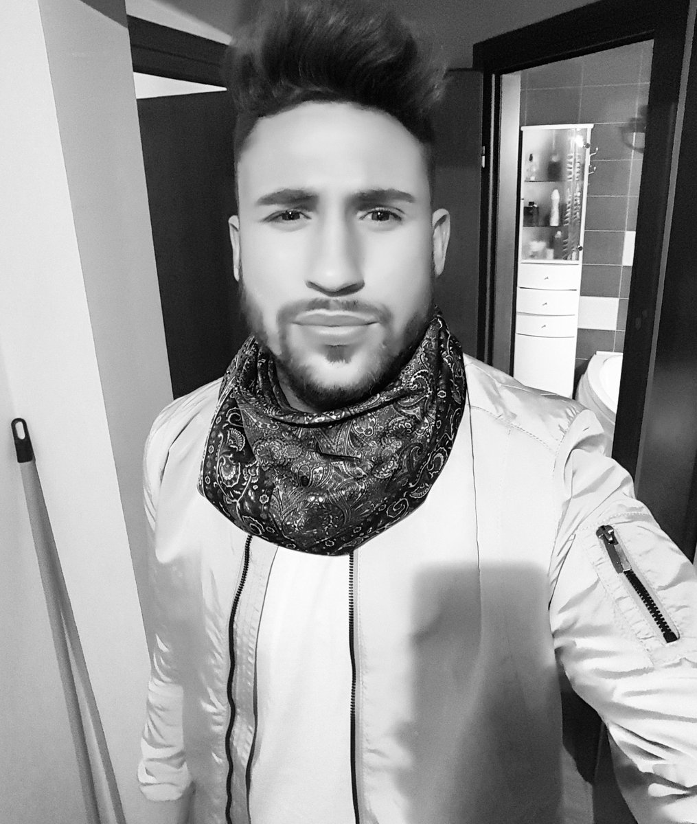 IvanGonzalezL5's tweet photo. Buenas noches a todos✌✌ https://t.co/BpWWzcNFf8