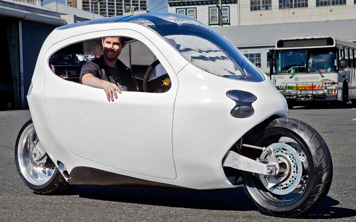 TheLEDGEtweet's tweet photo. This 2-wheeled cycle can stay upright even in a collision!
Full Video - https://t.co/RT66VkCtL7
#technology #cars https://t.co/J5K03JTfNf