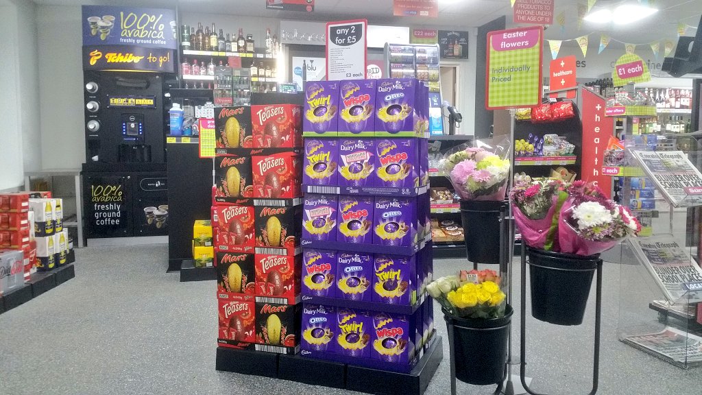 amansthatguy's tweet photo. Egg-cellent deals at your local One Stop this Easter, any 2 large eggs for £5! #Easter #Coventry #MountNod #Local https://t.co/d1mWgM5sTJ