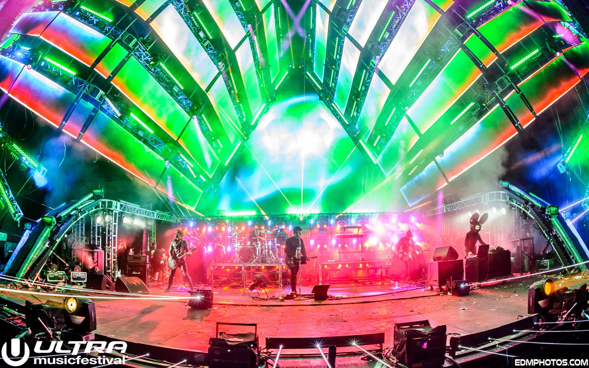 edmbeat1's tweet photo. Everything you missed from Pendulum’s Ultra reunion https://t.co/ZLgqx0iVw0 #Features https://t.co/mkRjW3qKY6