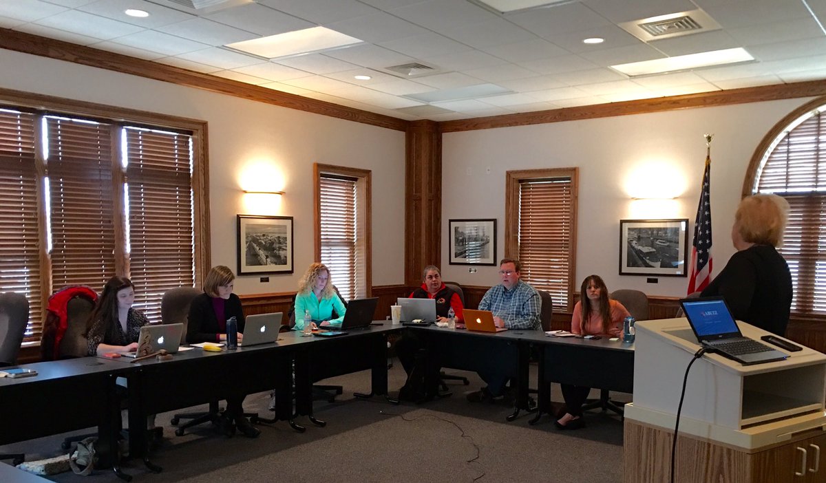 McGregorPreston's tweet photo. Tweet like a pro class led by Marcie Wolf @AbuzzMedia https://t.co/gKBmMxWXo4