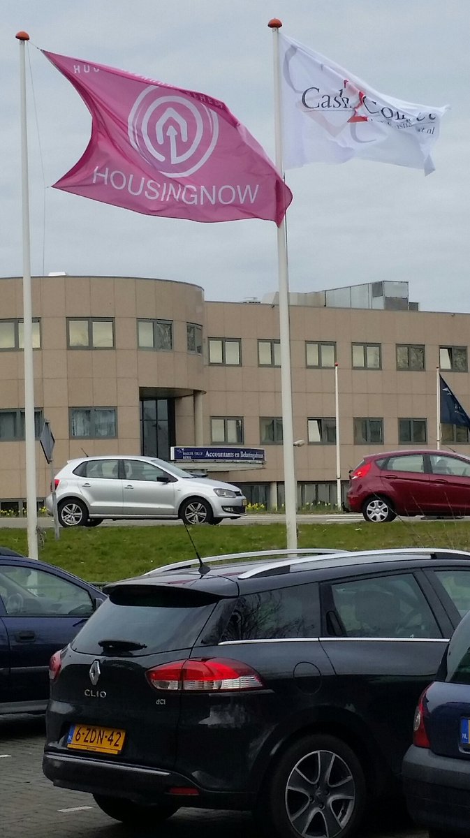 Cash2Collect's tweet photo. Ook voor de deur van onze vestiging in Almere, hangt onze vlag nu ook in de top. https://t.co/dMdiHoiVWx https://t.co/JjlyamwaKj