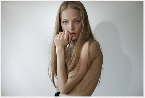 PetiteAnge_'s tweet photo. If Ruslana Korshunova were still alive she'd be such a great model, I still can't get over her death. Such an angel https://t.co/ZzJWWuECt3