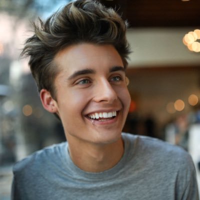 Collins 2016. Collins 2016. Кристиан коллинз блоггер. Collins 2016. Collins 2016.