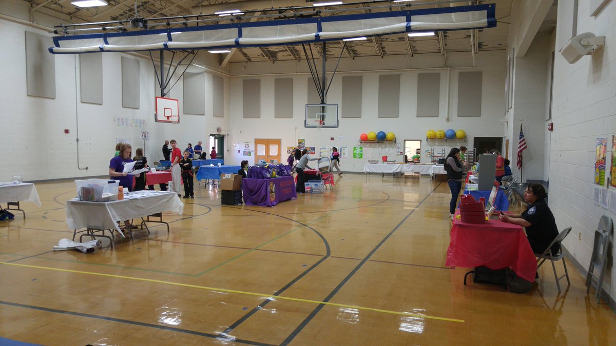 StonehouseWJCC's tweet photo. Come on out to our Math, Science, and Wellness night... Happening now! https://t.co/5QKRS4AjML