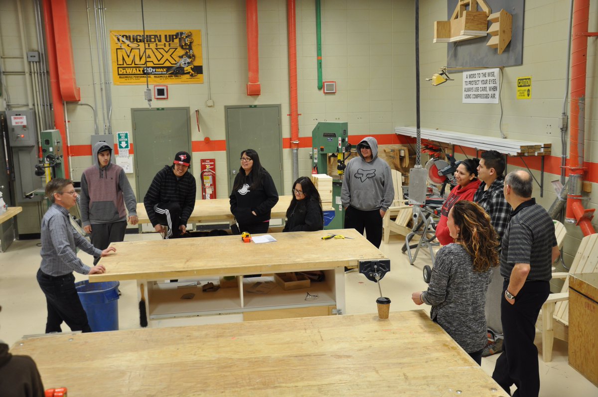 starthere_nlc's tweet photo. Technical Prep. Students on-site to write an exam and tour our Welding, Carpentry, and Electrical shop!
#Your_Future https://t.co/mAQWicI0Iy