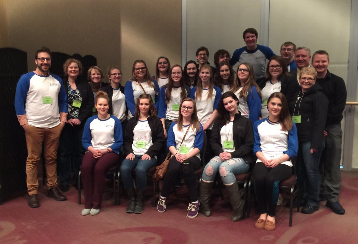 horizonsd205's tweet photo. The #ruralcongress2016 eJournalism Team! What a great group! #HorizonSD #EPSSD https://t.co/dRRasDNeUS