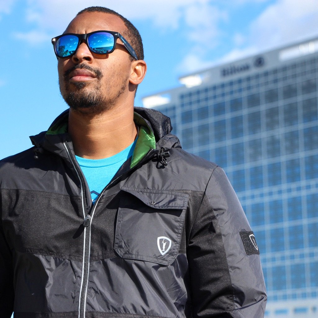 KyleHarrison18's tweet photo. It's @TomahawkShades Tuesday, bruh. #KHSeries #IIIs https://t.co/E9PHQqBnRT