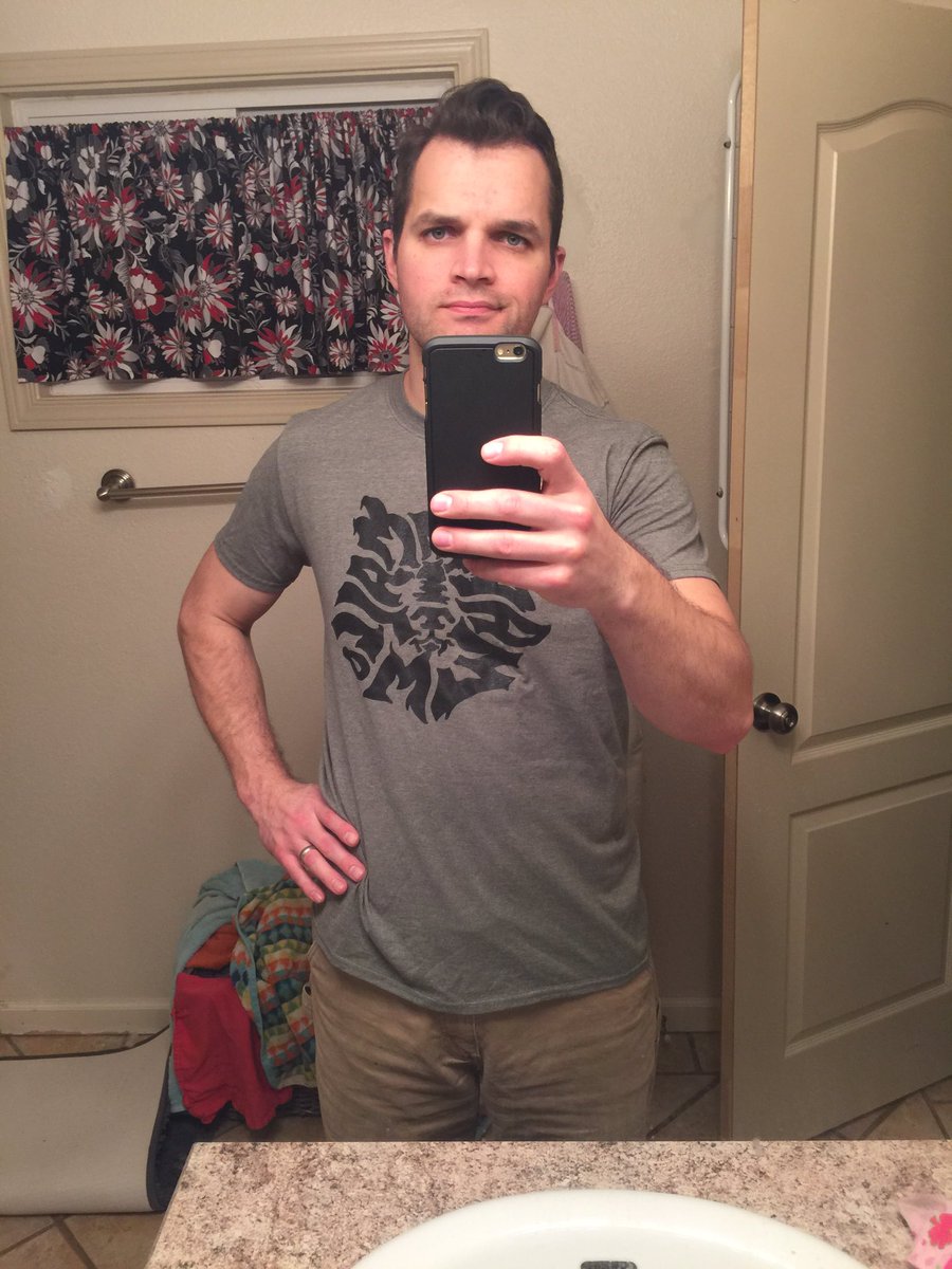 FartichokeJones's tweet photo. Dammit @bertkreischer ! My wife fully dried my Mallow shirt. I think she secretly wanted it for herself. #Smediums https://t.co/Dw62Q3de1l