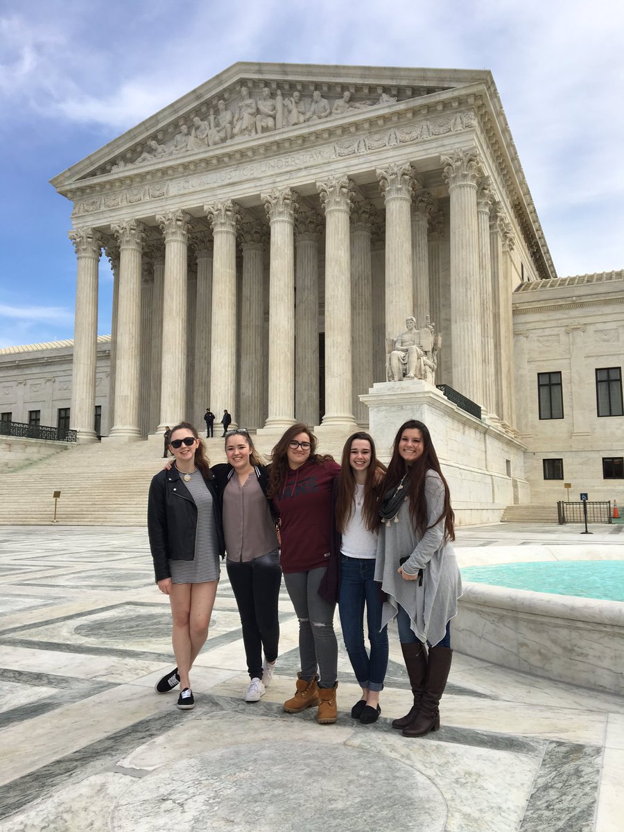 ZoeStroth's tweet photo. #crhsdc 🍕 https://t.co/lOaORduMv8
