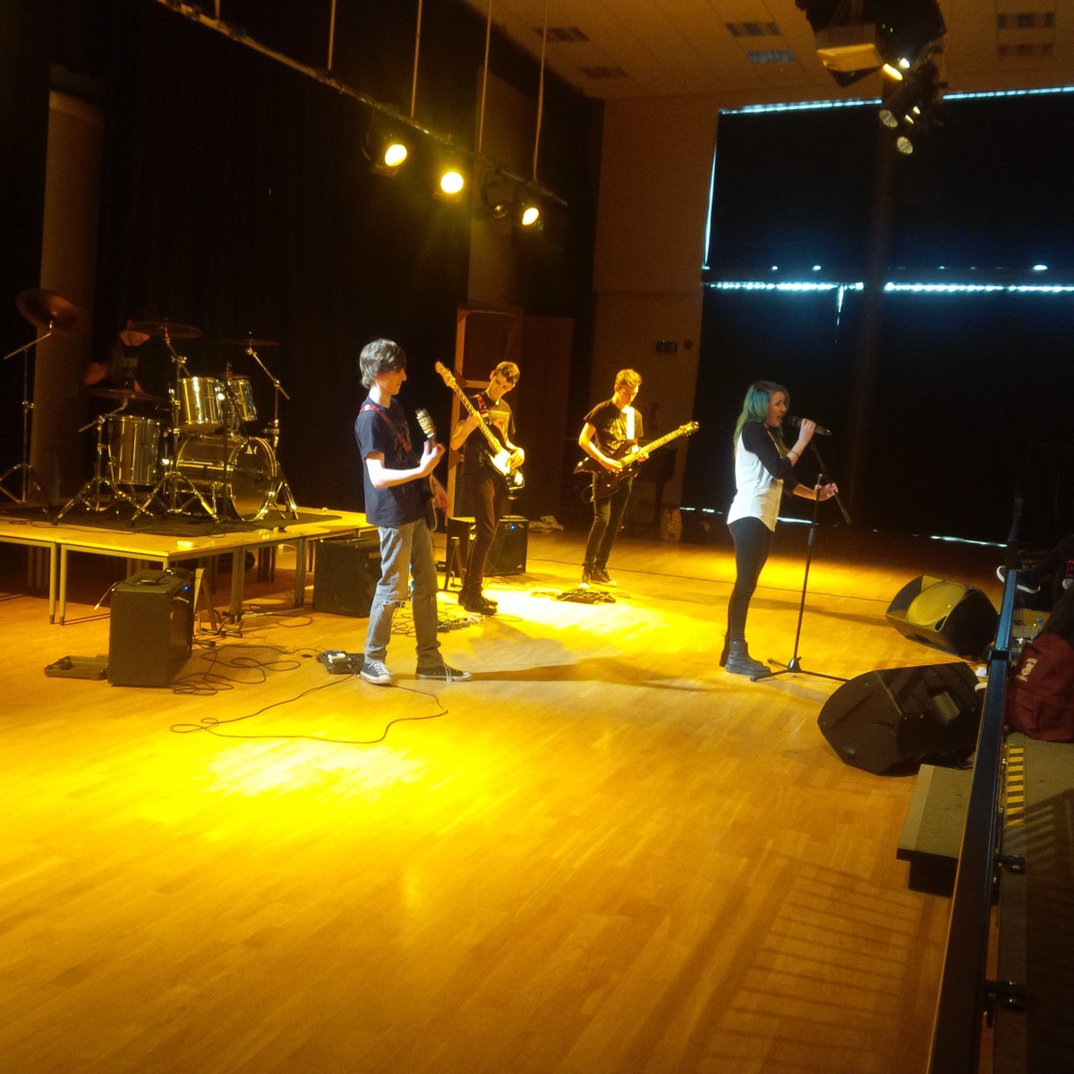 LittleRedBricks's tweet photo. The last few Psycho Spoons Concert photos https://t.co/3gSnWAvqRq