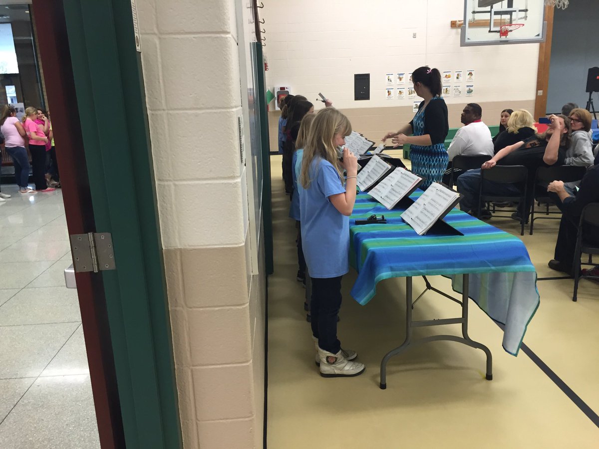 NoblNorth's tweet photo. Handchimes kicking off for 4th grade! @janenekrent https://t.co/uIdCawxi9L