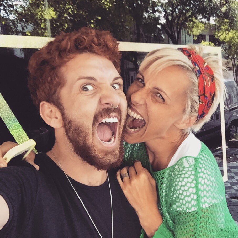 rich_cova's tweet photo. @ladumas1 hoy toco corte de peluca, Love Love Love loquitaaaa! https://t.co/S0SatdmQLe