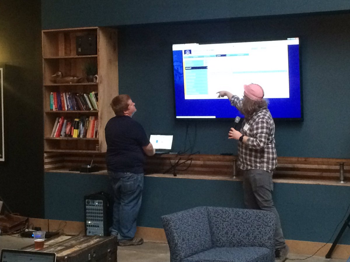 RuhtraRon's tweet photo. Presenting our app #TeamDeadWeights #INCapitolHack @IndyBrigade @SpeakEasyIndy https://t.co/N3zWsGWGbH