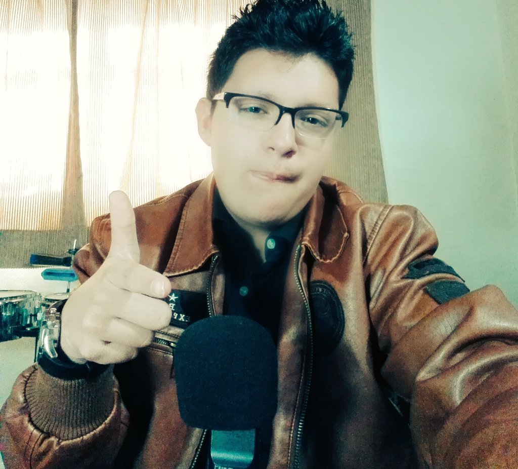 NightAsmrEs's tweet photo. Acá hace un rato que grabe un video de información muy corto pero con entusiasmo xD Saludos #asmrelax #videoasmr https://t.co/5TtKiDYgQS