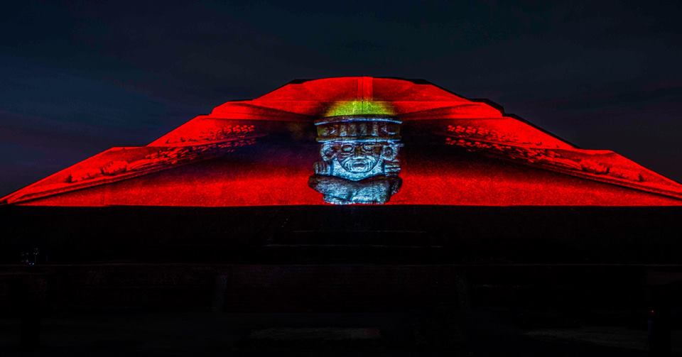 PresidenciaMX's tweet photo. Te compartimos 10 impresionantes momentos del Espectáculo Nocturno en #Teotihuacán. https://t.co/JlkUZsKxFr https://t.co/Qpd6wBitcN