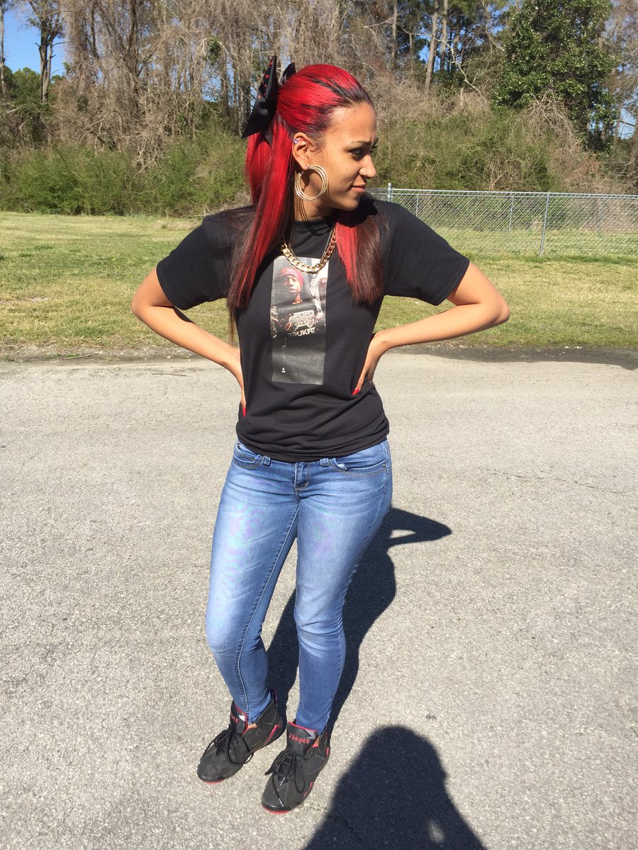 Preddie_Nisha's tweet photo. As much love I had for you, I ain't never wanted to rock you on my shirt man. I love you. #LongLiveZay.❤️ https://t.co/JwTQ2mv1lk