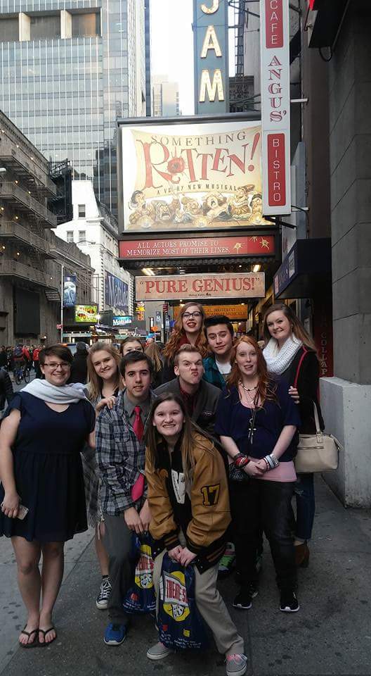 WindsorHighSch2's tweet photo. Windsor students in New York City! https://t.co/ud40X21cG9