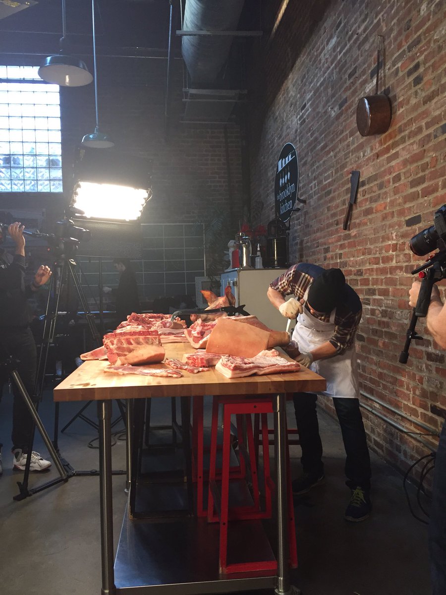 ThrillistSnaps's tweet photo. Come behind-the-scenes at @thebklynkitchen for a crash course in whole hog butchering! 🔪🐽

On snap now 👻:THRILLIST https://t.co/j5CZrfE5XX