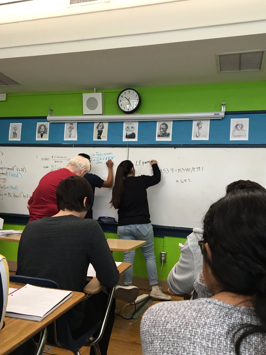 gmik101updates's tweet photo. grace doing econ work today! get that education gmik ✌🏽️✌🏽 #gmikupdates https://t.co/y8vyG2xepT