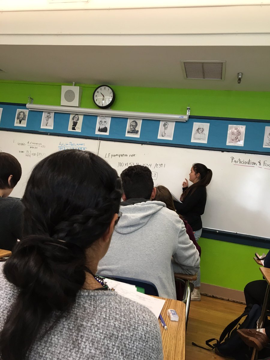 gmik101updates's tweet photo. grace doing econ work today! get that education gmik ✌🏽️✌🏽 #gmikupdates https://t.co/y8vyG2xepT
