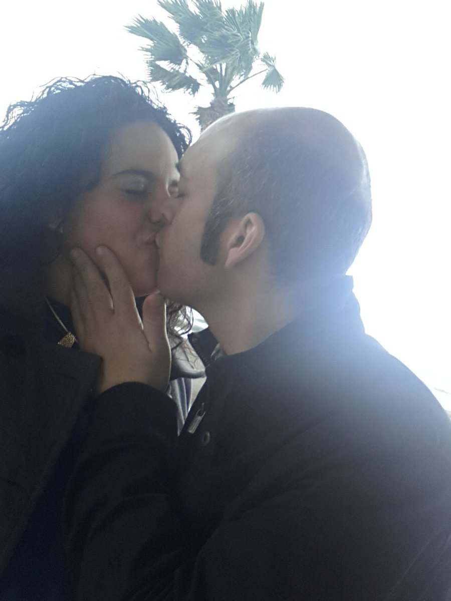 TriniGonzalez86's tweet photo. Eres mi vida. Dsde aquel 1°beso supe q siempre serias parte d mi felicidad. Gracias x enseñarme el AMOR. @Guille_ld https://t.co/eoqStC6H0g