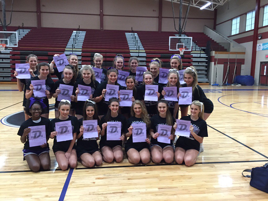 UCASaraHabs's tweet photo. Congrats to the 2016-2017 @DTHScheer team! Love these griffs seaux much! 💜💜 https://t.co/CoLZfbSHhw