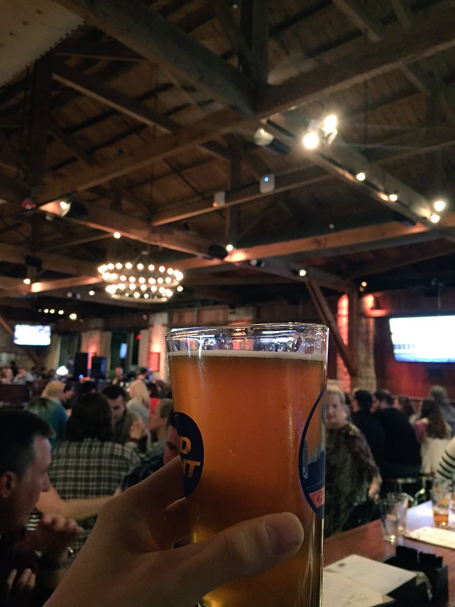 BayStBiergarten's tweet photo. Great crowd in for #TapsTacosAndTrivia enjoying 1/2 price @UnknownBrewing #GingerWheat https://t.co/MnaT056URH