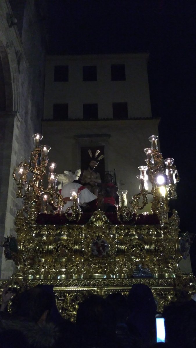AngelGranaino's tweet photo. Regreso @HumildadGranada @cruzdeguiagrana @granadacofrade #SSantaGD @SemanaSantaGD @GuionCofradeGra @Ssantagranada https://t.co/AXSCRJ47zK