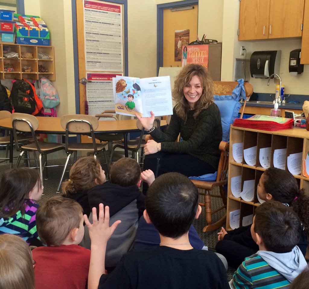 JillCofskyVoice's tweet photo. @DottieHardin Here's a little preview pic, Dottie!! We read some of Zander today!! TYSM!! 🐸 @LovableLobo https://t.co/WQHiwI8JKO