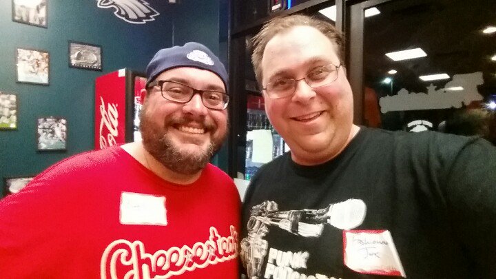 FashionablePod's tweet photo. Hanging w/ @DeliFreshThrds!! Great guy.  Trust me - this man knows #sandwiches!! #SandwichEatUp https://t.co/jPDVhfe9F3