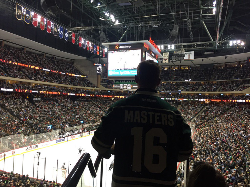 @ISD192Athletics @bergjaso @sammy_schmitz just a Fgtn alumni announcing the wild game.  Poundtag:roadtothemasters