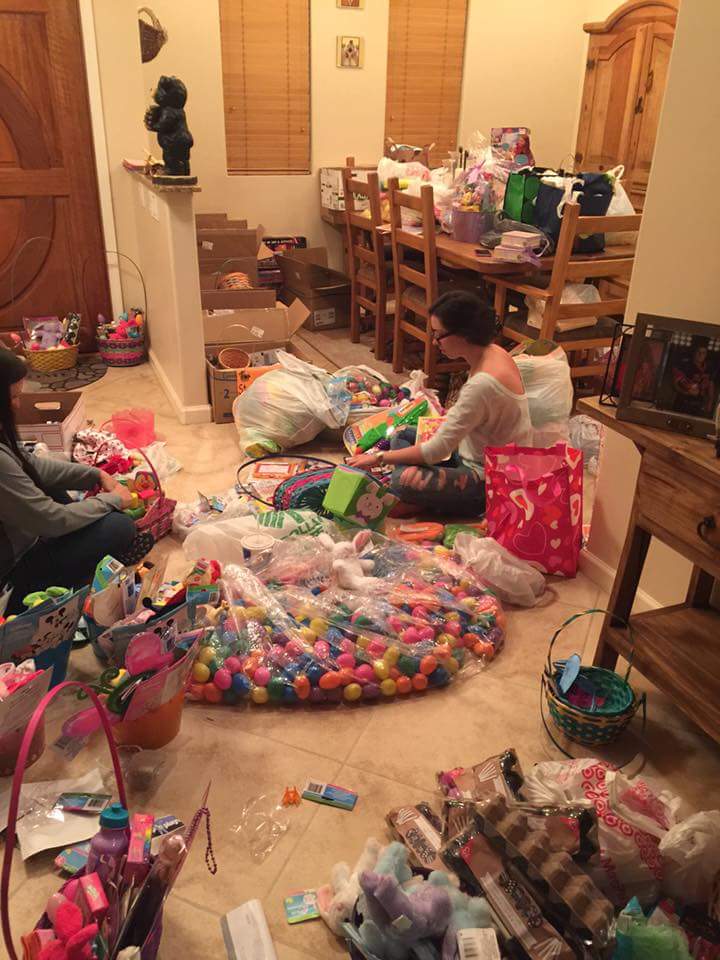 frontier_elem's tweet photo. 140 baskets 4 kids in hosp & shelters.Thnx FES fam 4 donating items #safetypatrolserviceproject @PBCSD @Supt_Avossa https://t.co/u5yITGQUvV
