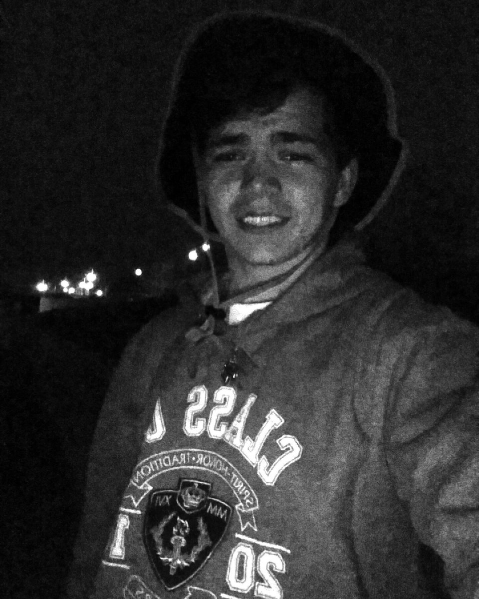 Jesse_Roy_'s tweet photo. Night fishin!🐠🐠 got my captain hat on lookin for that bitch Nemo 😉😂 https://t.co/60mw4gGMDC