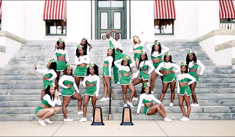 justcallme_ev's tweet image. Squaddddd 😈❤️ #FAMUcheer 🐍🎀💍 #FAMU_RYS16