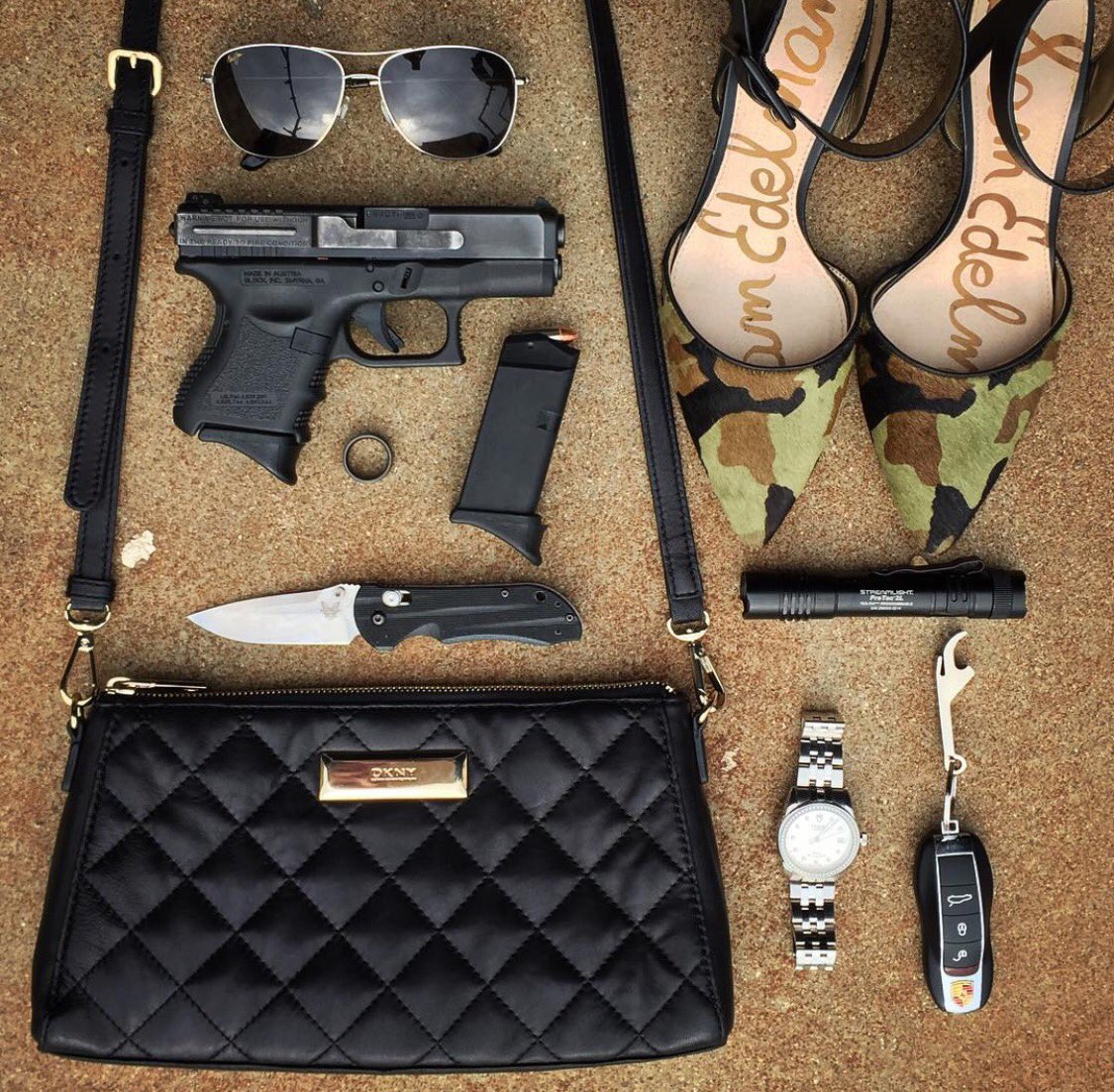 BabesNGunz's tweet photo. #CamoTuesday never gets old.๐
#PurseDump #G26 #BenchmadeKnife #Streamlight #clipdraw #DKNY #SamEdelman #jjaustin https://t.co/AoKu6UmBBp