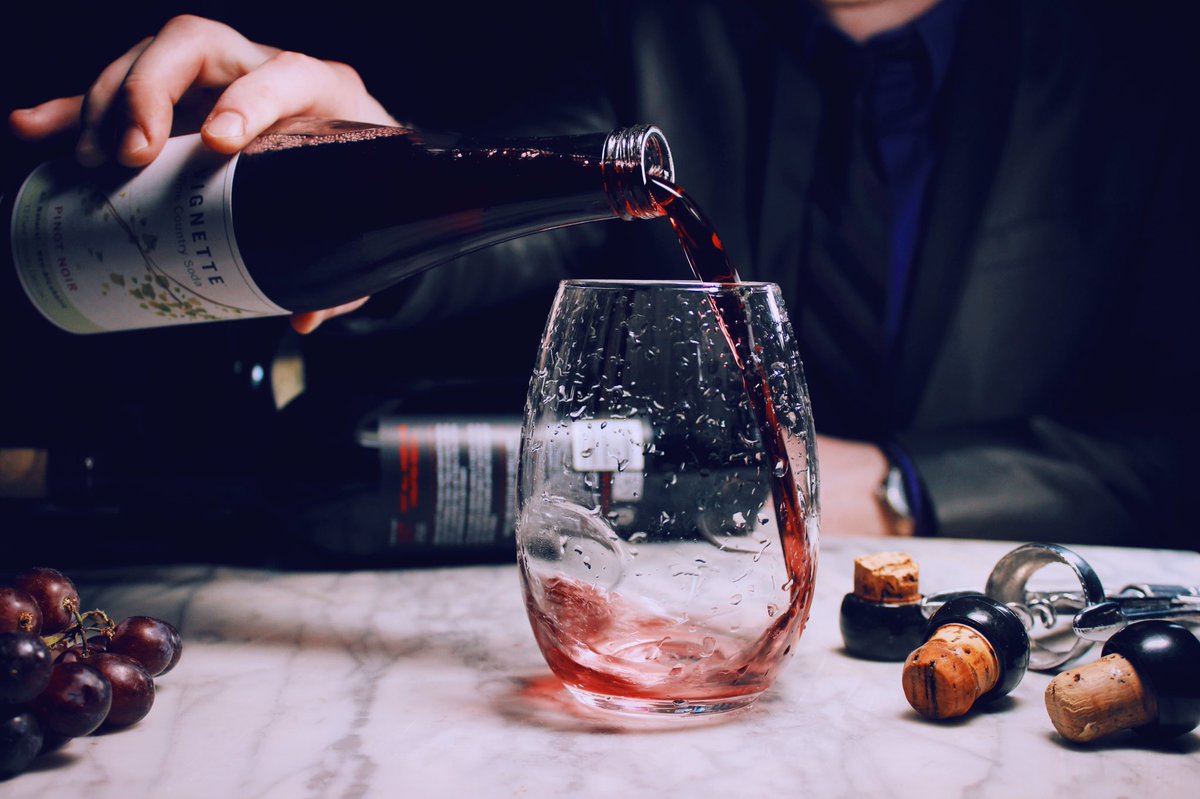FiveStarSoda's tweet photo. REVIEW: @VignetteWCS Pinot Noir wine soda. Decadent, authentic grape flavor. Tart raspberry. https://t.co/JoNkdYx0Wu https://t.co/5mzRANi418