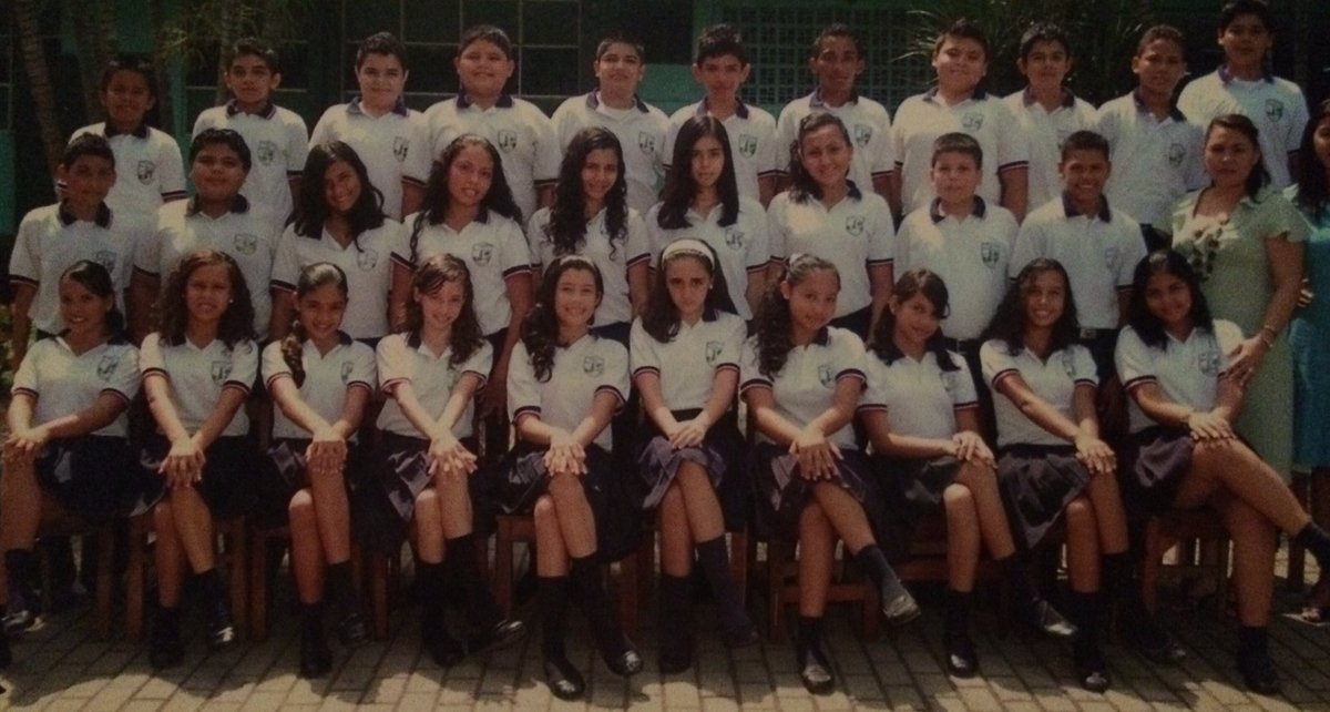 djesusys's tweet photo. Esta foto vale oro. 😹 #Gen2010 https://t.co/wClzCDjyIn