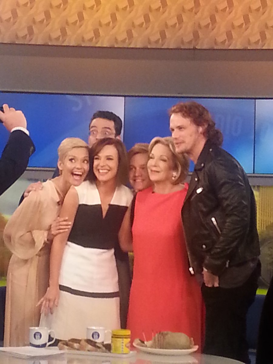 MelissaField16's tweet photo. Who could blame a woman 4 losing her words @JessRowe @SamHeughan @Studio10au #AussieOutlanders โค https://t.co/jJeIETJfX5