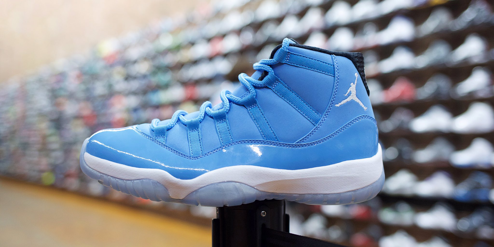 air jordan retro 11 pantone