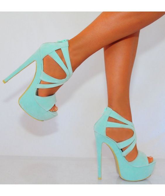 TopOutfits's tweet photo. Summer is coming and so are these heels to my closet https://t.co/a9au4Lbiqv