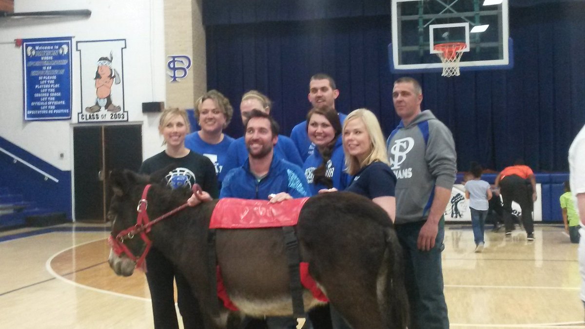 WiseWordsfrom6's tweet photo. #DonkeyBball #RealChamps https://t.co/RH0pBm3mhW