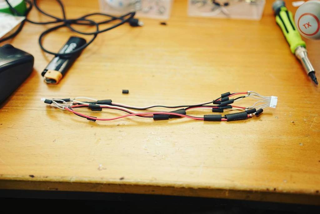 etegration's tweet photo. Snip and soldered #dji #naza #phantom #phantom2 #gopro #h43d https://t.co/gvcA0MvBCU https://t.co/4KPpHdbSFj